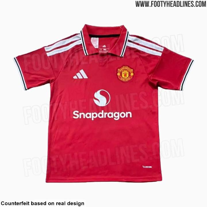  谍照揭秘曼联下季主场战袍；经典polo领回归，红色荣耀延续。 体育新闻