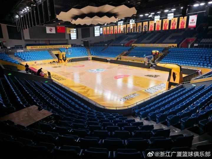  不再迷恋宏大叙事：回归老场馆才是篮球的灵魂回归 体育新闻
