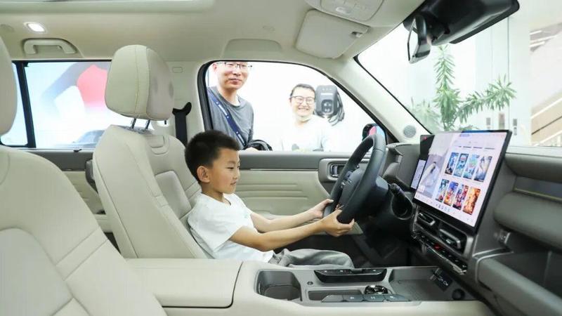  方盒子+Hi4电四驱：技术架构如何重塑全能SUV 汽车科技